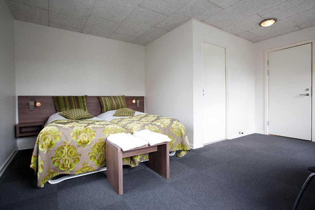 Turisthotellet Oksbøl Buitenkant foto