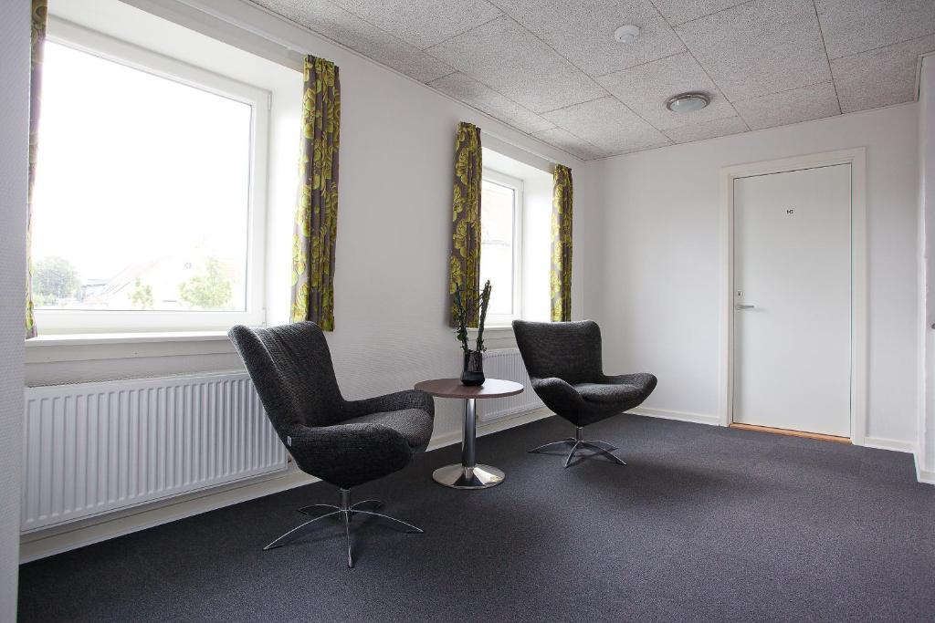 Turisthotellet Oksbøl Buitenkant foto